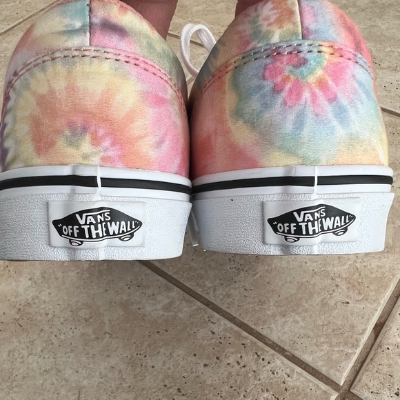Womens Vans NWOT - Picture 2 of 9